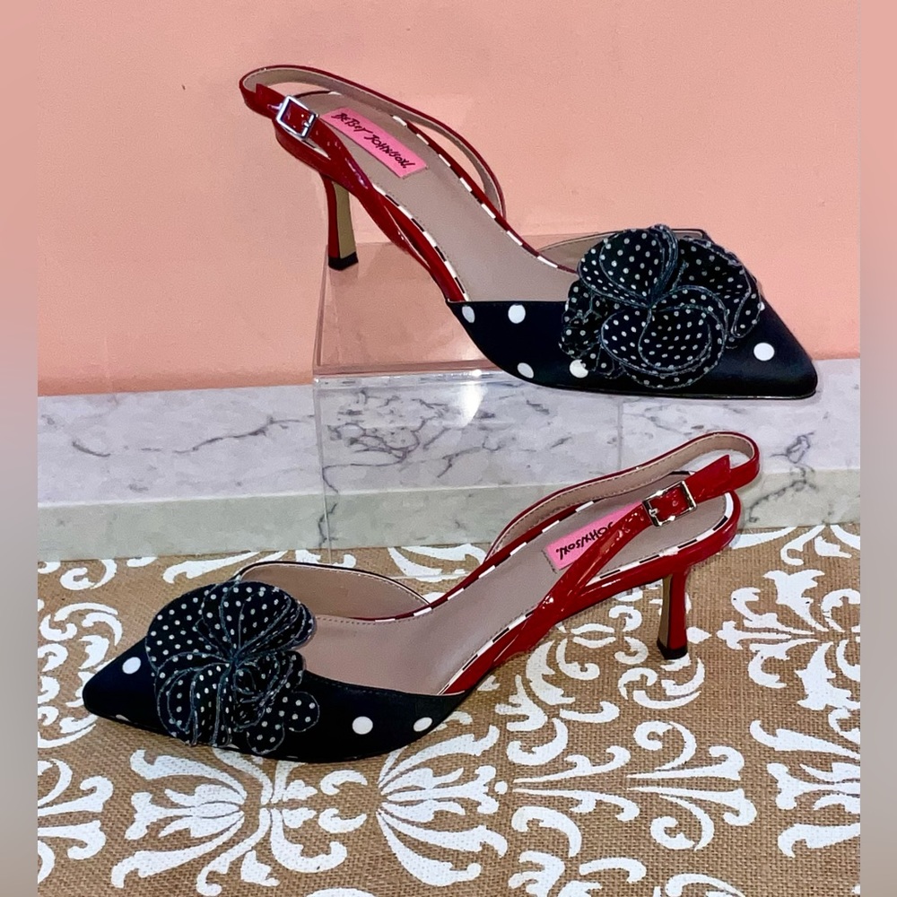 Betsey Johnson Black Red White Polka Dot Slingback Heels MIMI MIMIO1S5 10M NEW